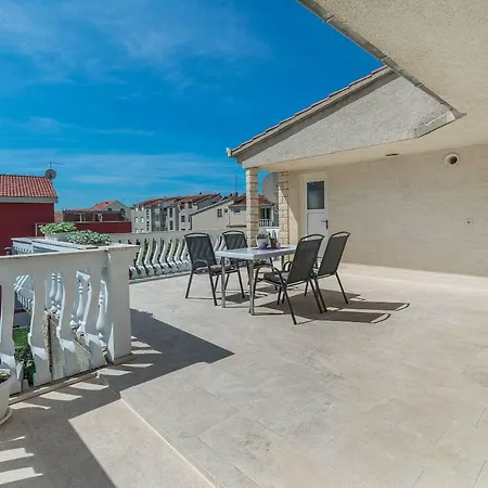 Heaven Apartman Podstrana