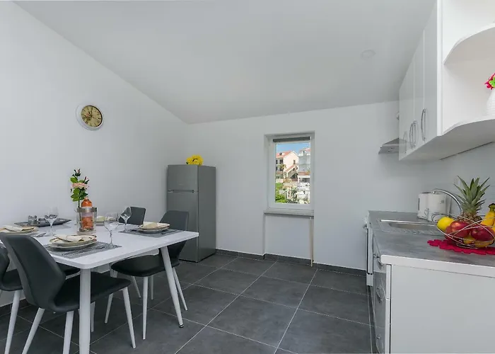 Heaven Apartman Podstrana