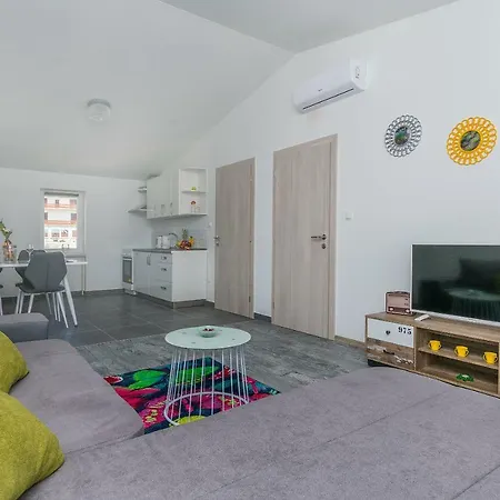 Heaven Apartment Podstrana